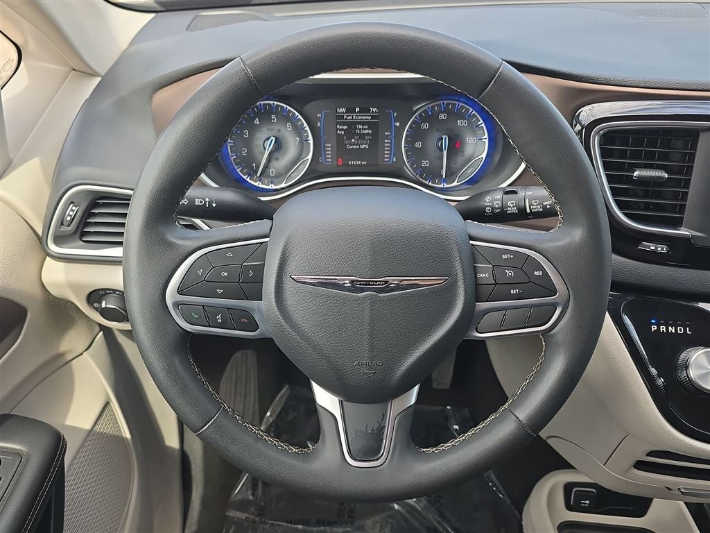 2023 Chrysler Voyager LX