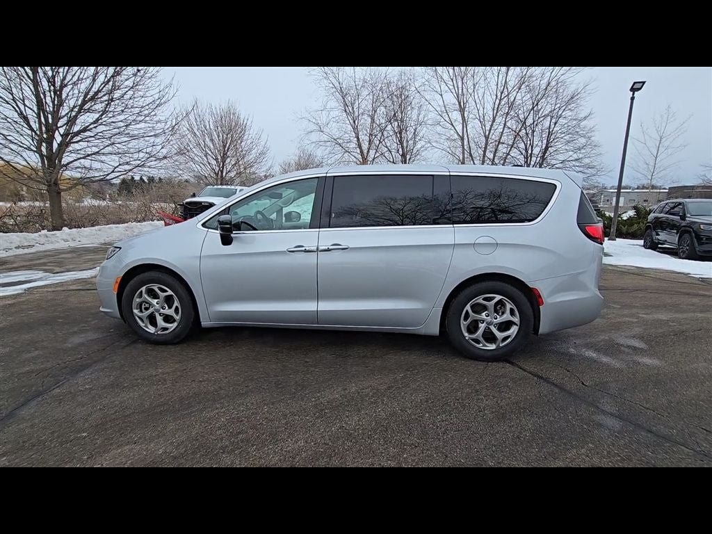 2024 Chrysler Pacifica Limited