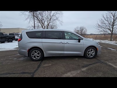 2024 Chrysler Pacifica Limited