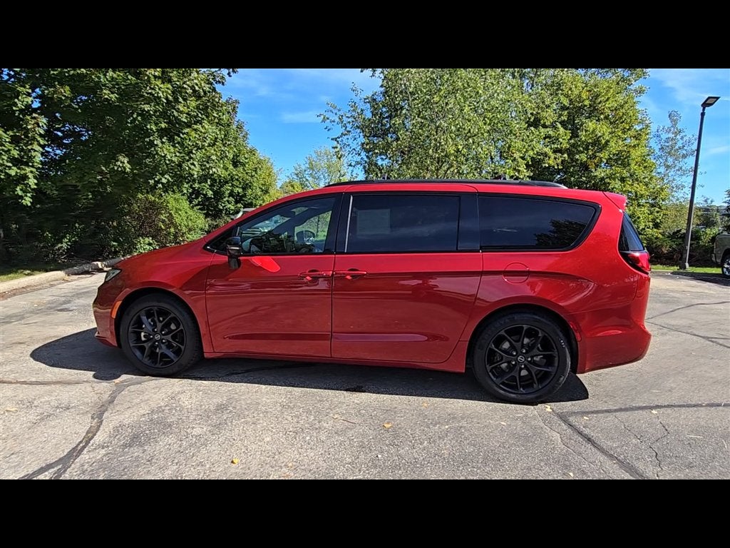 2025 Chrysler Pacifica Limited
