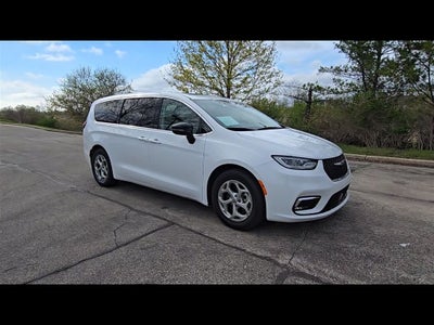2024 Chrysler Pacifica Limited
