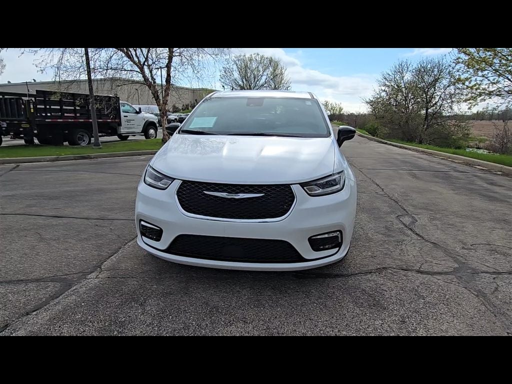 2024 Chrysler Pacifica Limited