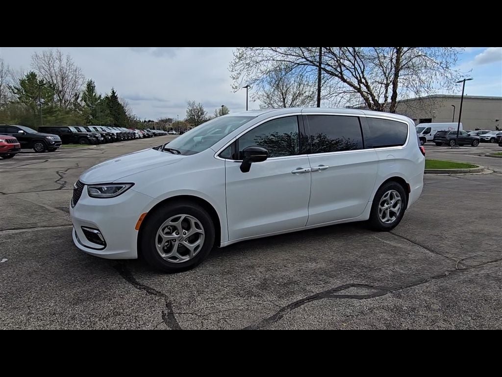 2024 Chrysler Pacifica Limited