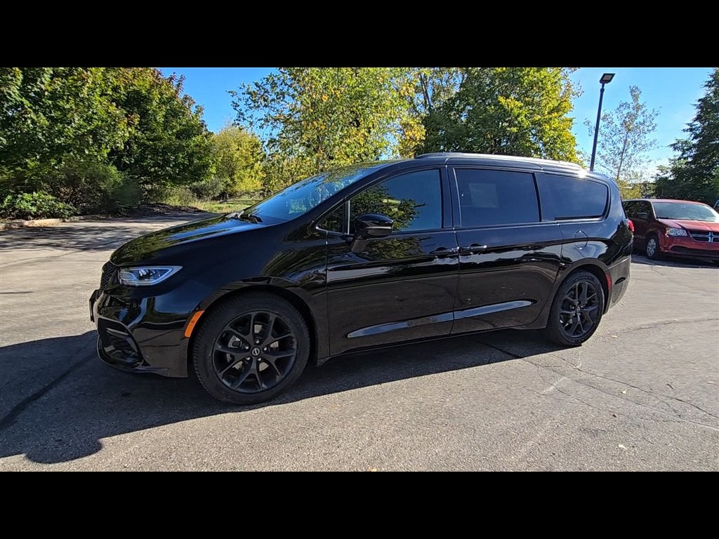 2025 Chrysler Pacifica Limited