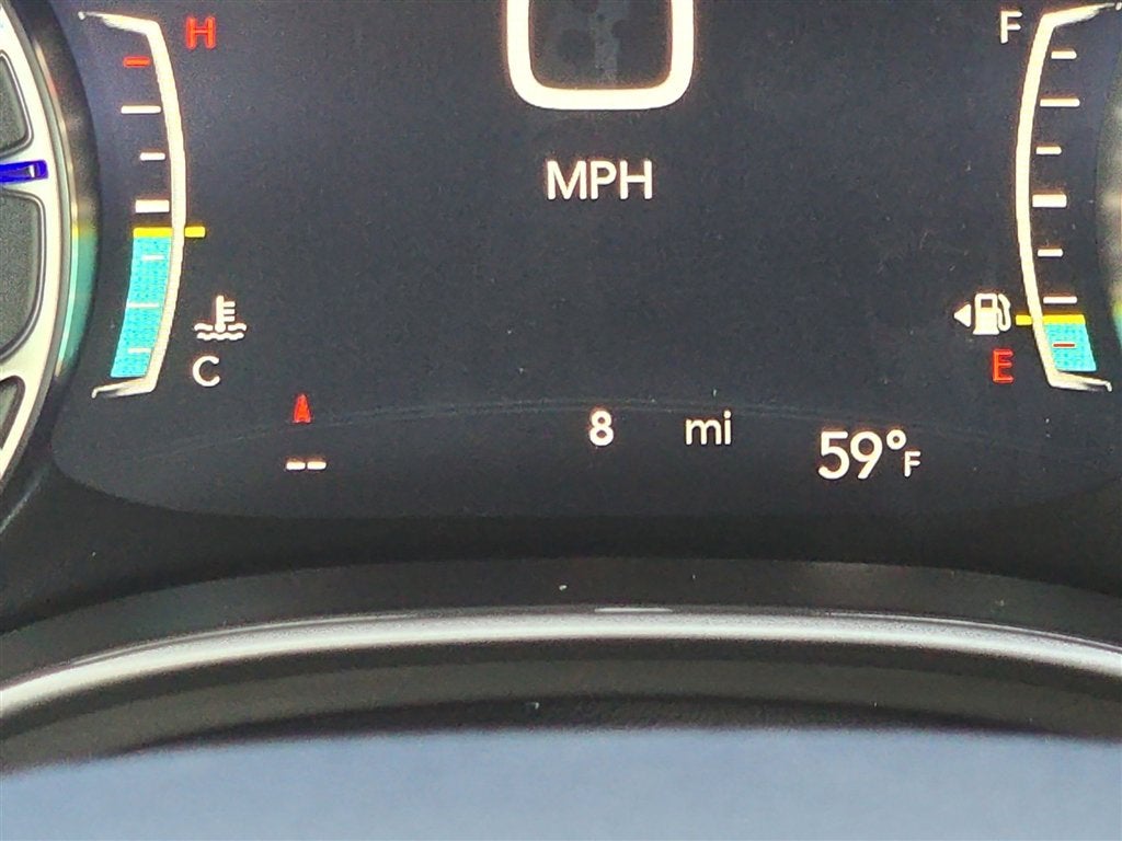 2027 Chrysler Pacifica Select