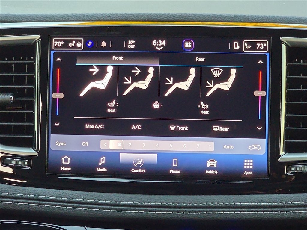 2027 Chrysler Pacifica Select