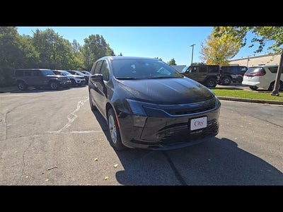 2027 Chrysler Pacifica Select