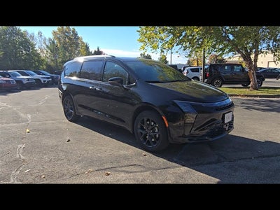 2027 Chrysler Pacifica Limited