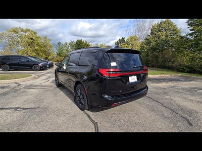 2026 Chrysler Pacifica Limited