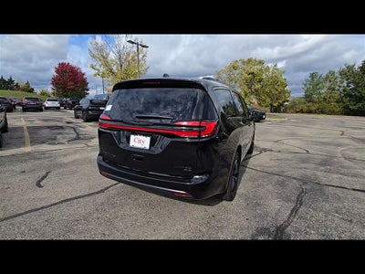 2026 Chrysler Pacifica Limited