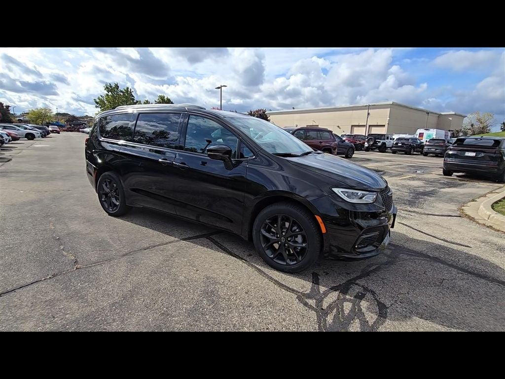 2026 Chrysler Pacifica Limited