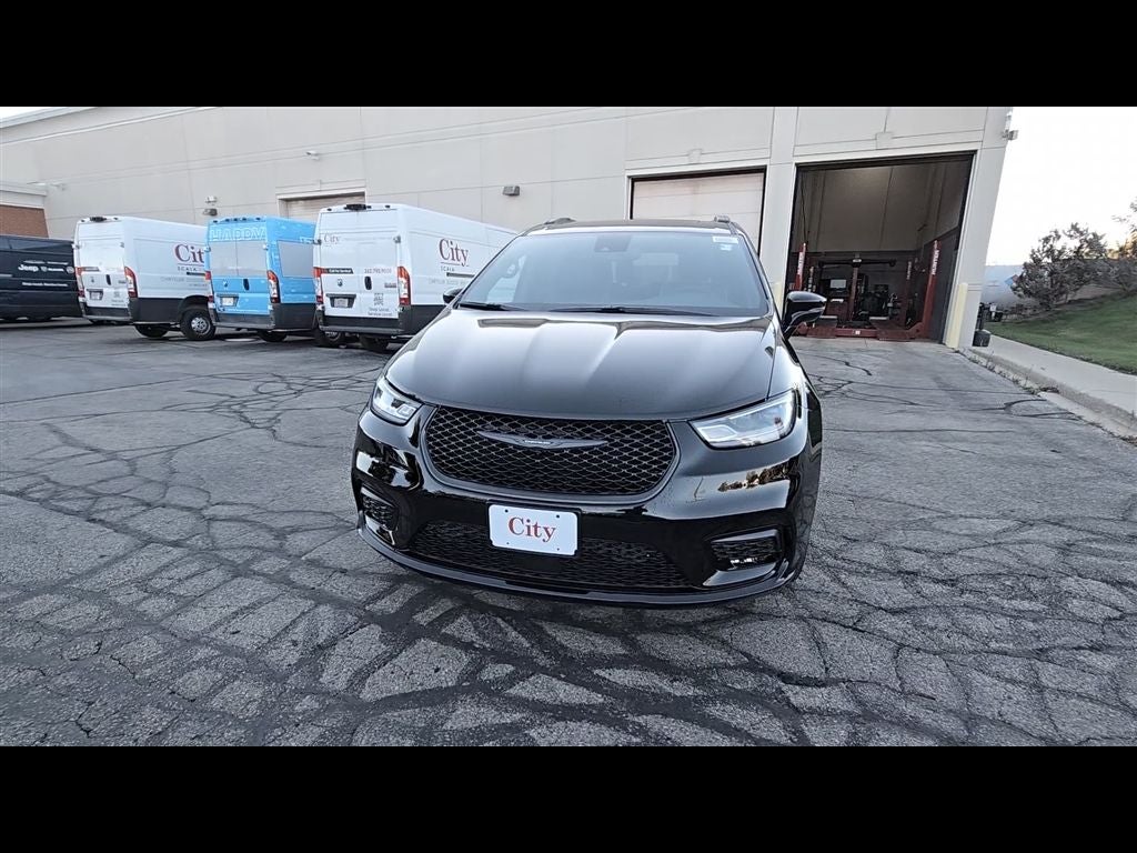 2026 Chrysler Pacifica Limited