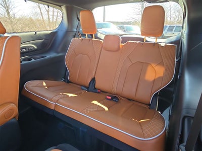 2026 Chrysler Pacifica Pinnacle