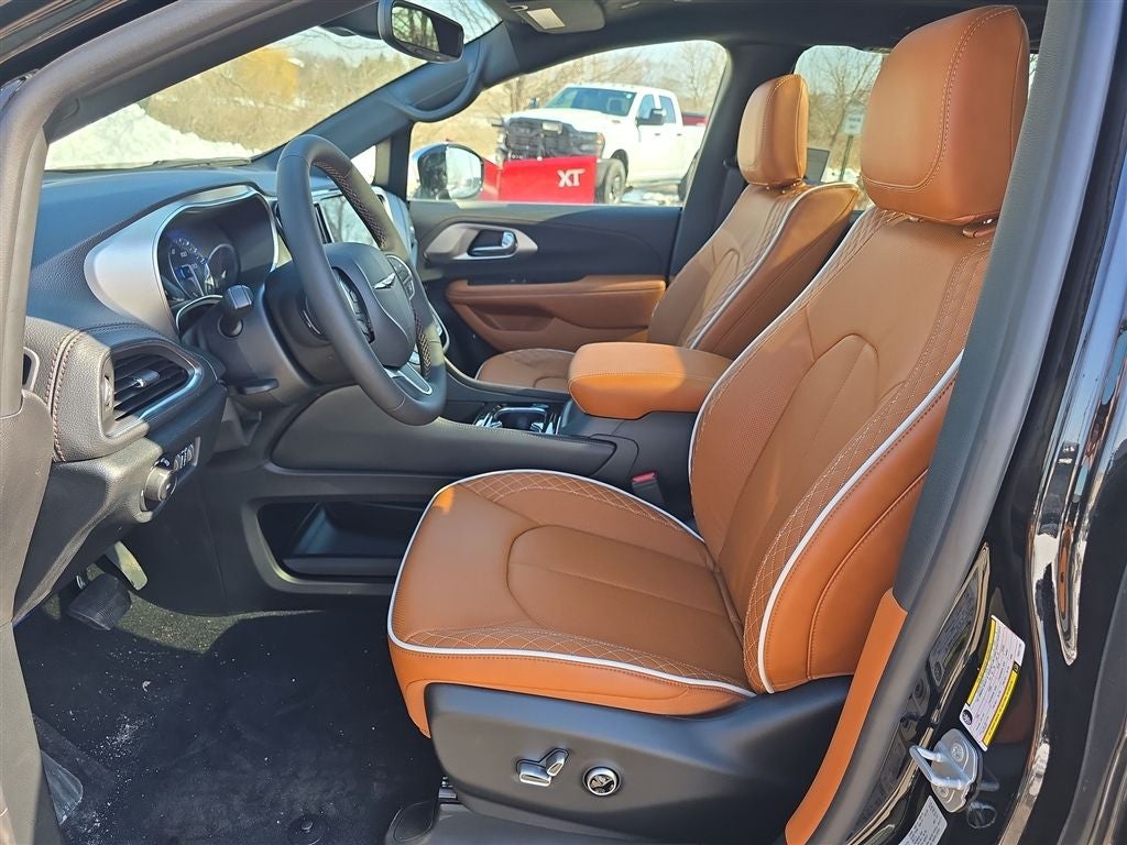 2026 Chrysler Pacifica Pinnacle