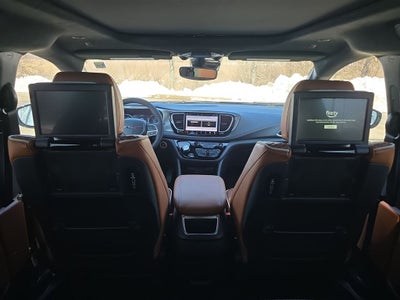 2026 Chrysler Pacifica Pinnacle