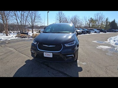 2026 Chrysler Pacifica Pinnacle