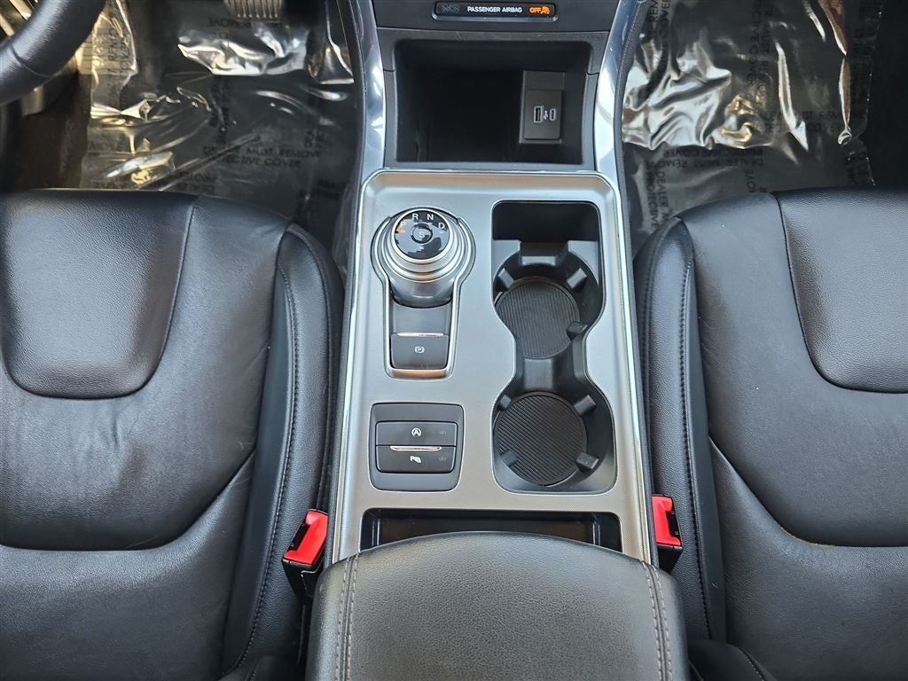 2022 Ford Edge Titanium