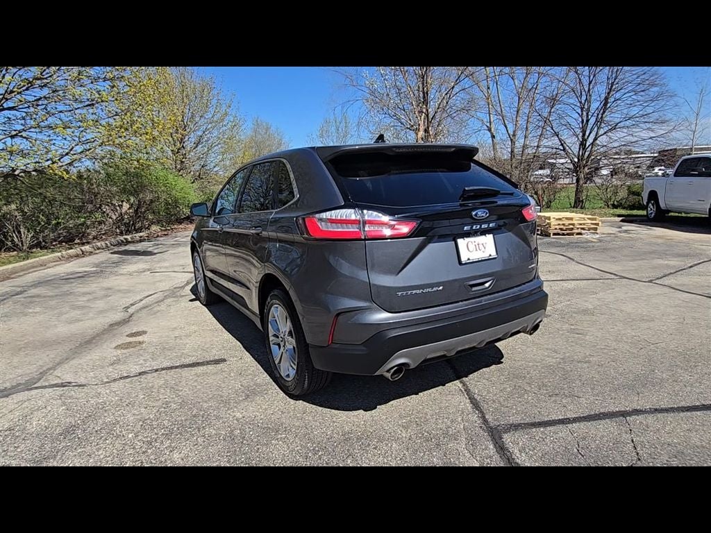 2022 Ford Edge Titanium