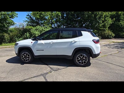 2026 Jeep Compass Trailhawk