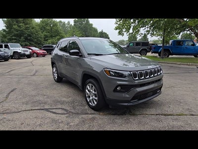 2023 Jeep Compass Latitude Lux