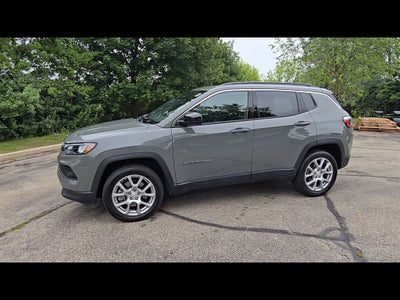 2023 Jeep Compass Latitude Lux