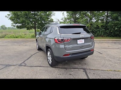 2023 Jeep Compass Latitude Lux