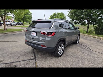 2023 Jeep Compass Latitude Lux