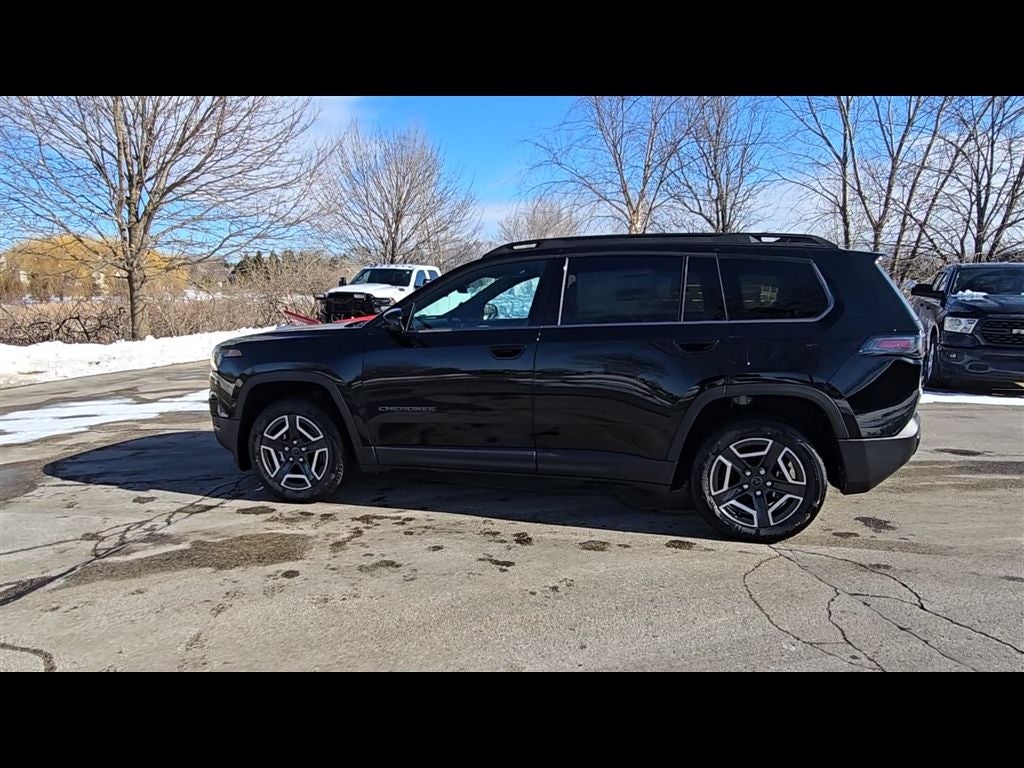 2026 Jeep Cherokee Laredo