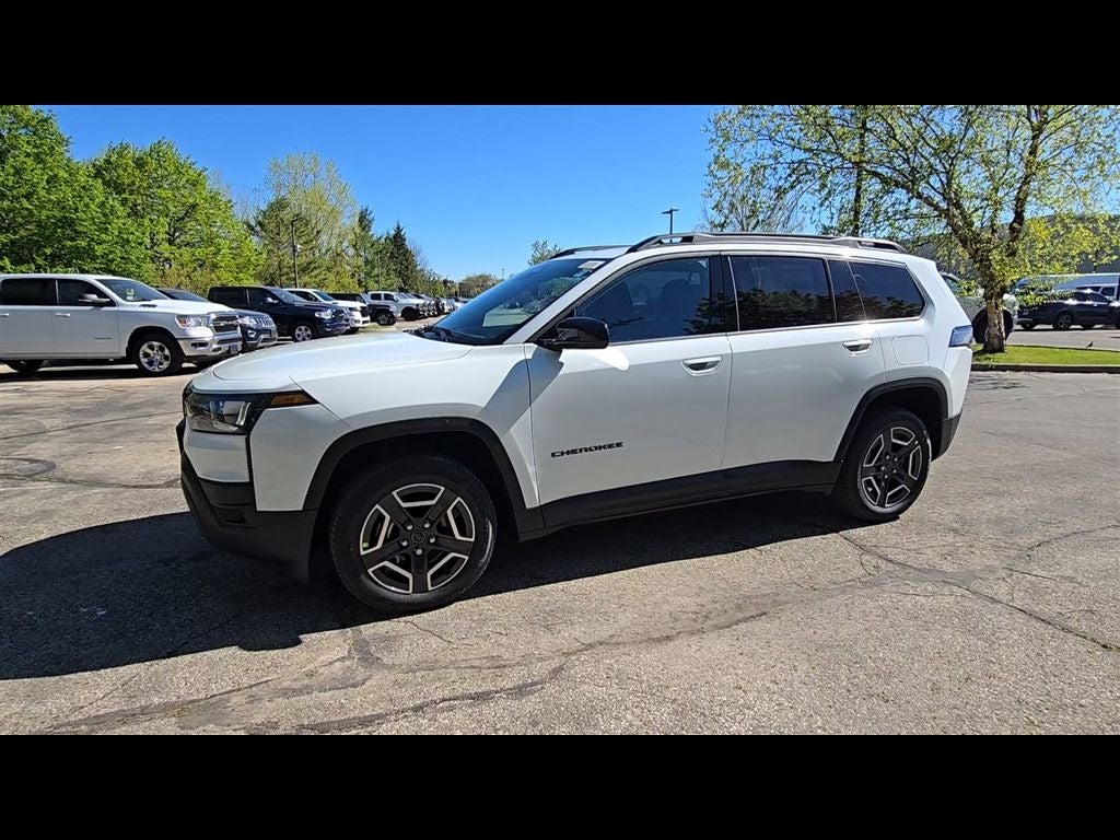 2026 Jeep Cherokee Laredo