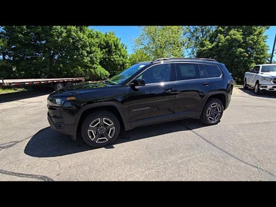 2026 Jeep Cherokee Laredo