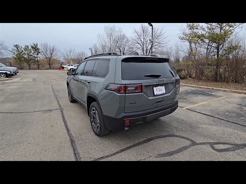 2026 Jeep Cherokee Laredo