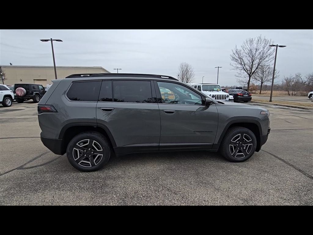 2026 Jeep Cherokee Laredo