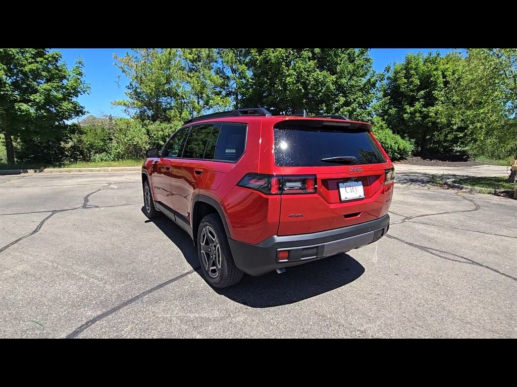 2026 Jeep Cherokee Laredo