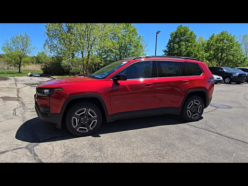 2026 Jeep Cherokee Laredo