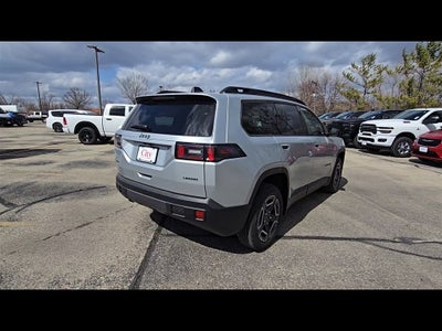 2026 Jeep Cherokee Laredo