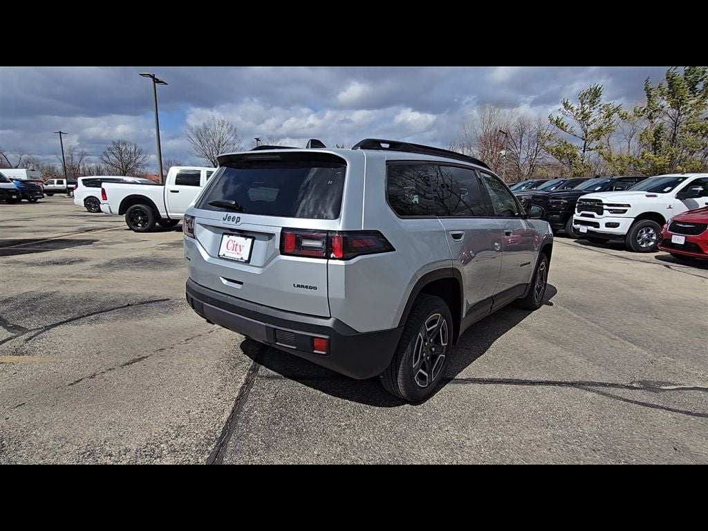 2026 Jeep Cherokee Laredo