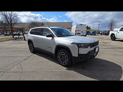 2026 Jeep Cherokee Laredo
