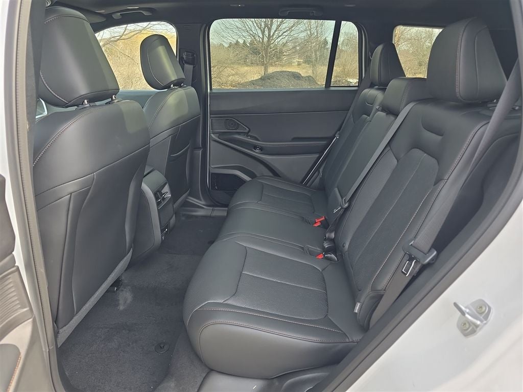 2026 Jeep Cherokee Overland