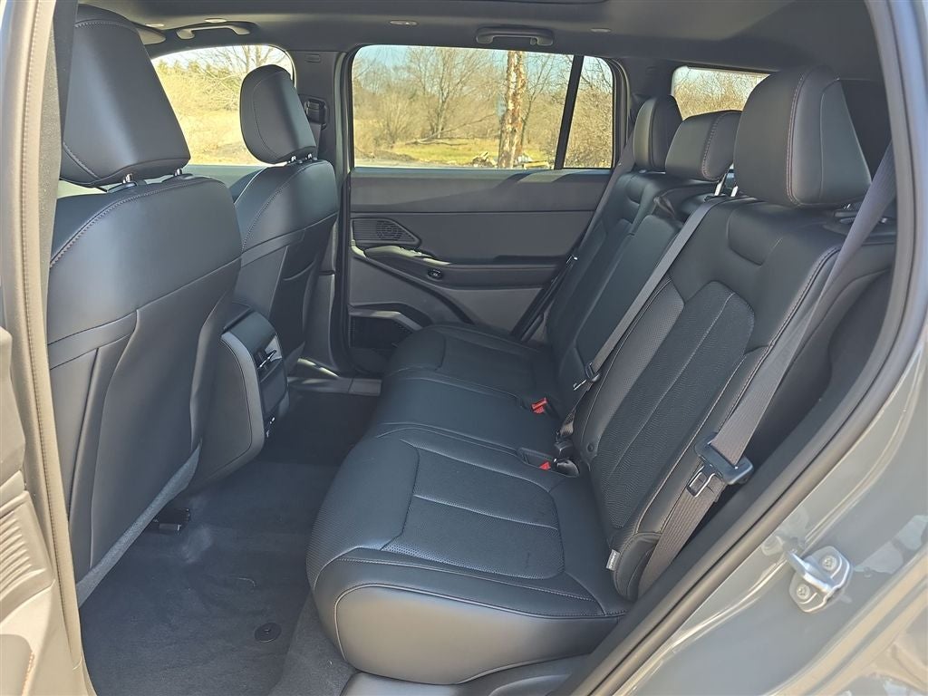 2026 Jeep Cherokee Overland