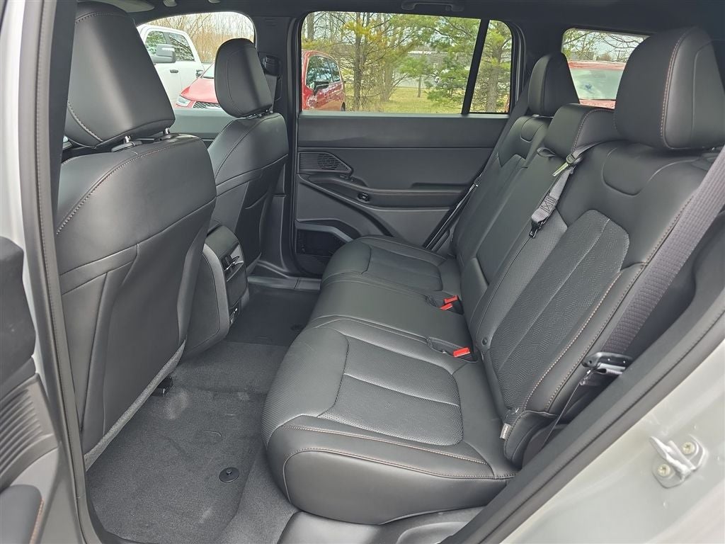 2026 Jeep Cherokee Overland