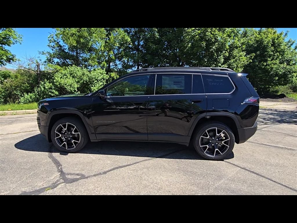 2026 Jeep Cherokee Overland