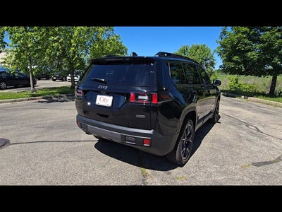 2026 Jeep Cherokee Overland