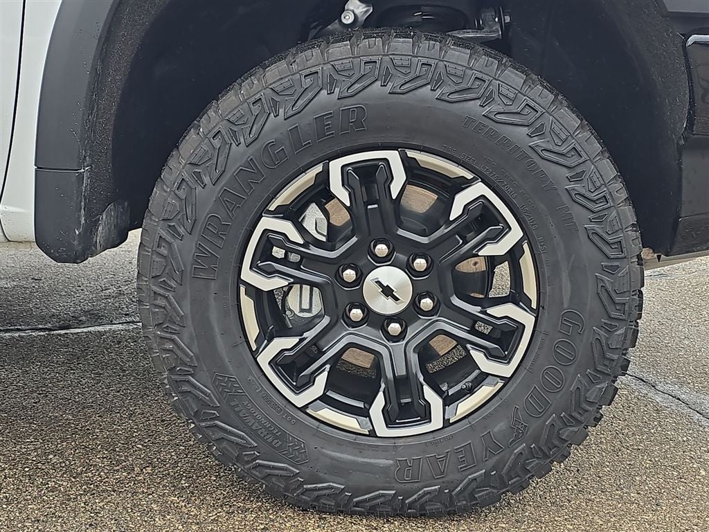 2025 Chevrolet Silverado 1500 ZR2