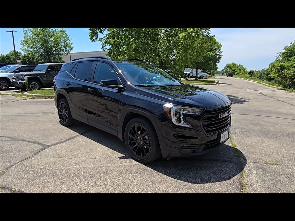 2024 GMC Terrain SLE