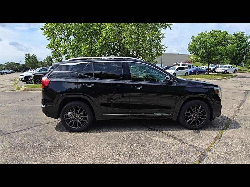 2024 GMC Terrain Denali