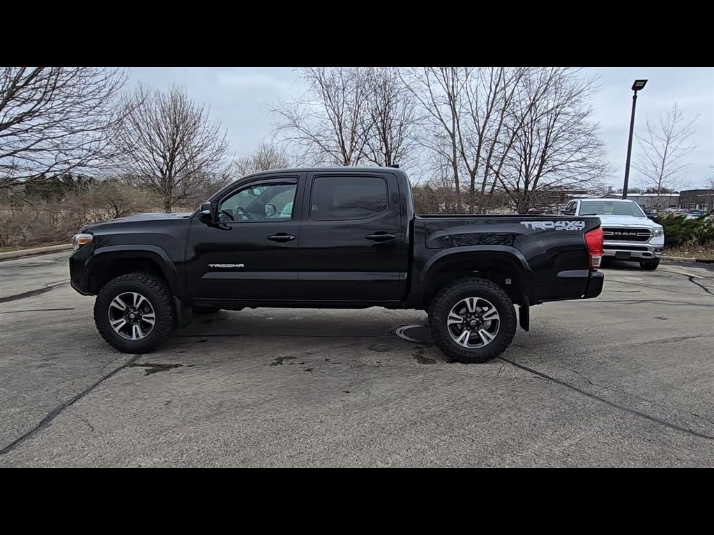 2017 Toyota Tacoma TRD Sport