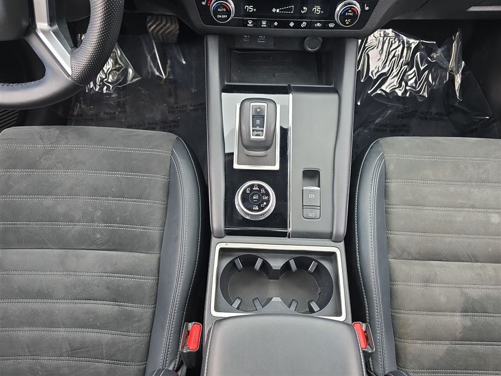 2023 Mitsubishi Outlander SE