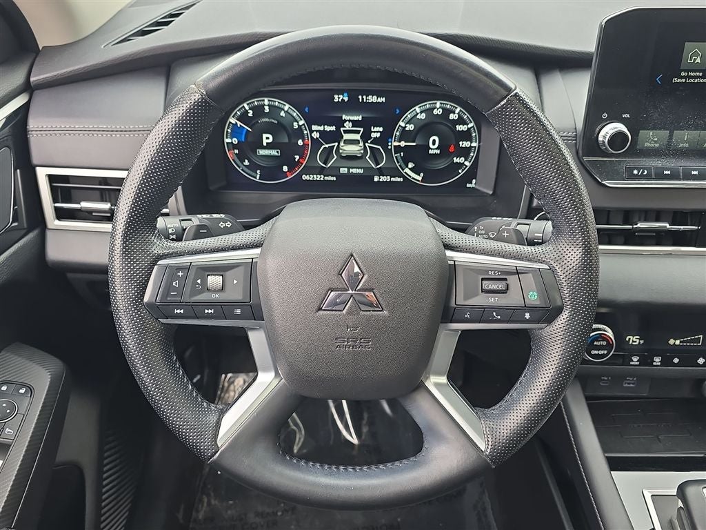 2023 Mitsubishi Outlander SE