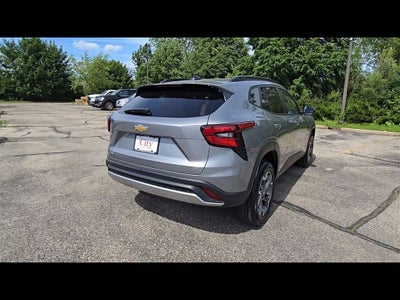 2025 Chevrolet Trax LT