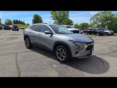 2025 Chevrolet Trax LT